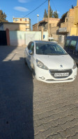 voitures-peugeot-208-2015-allure-facelift-tazmaltdaira-bejaia-algerie