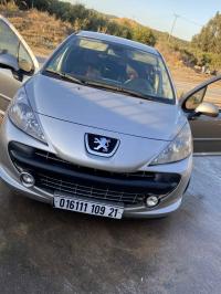 سيارات-peugeot-207-2009-عزابة-سكيكدة-الجزائر