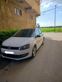 voitures-volkswagen-polo-2012-style-blida-algerie