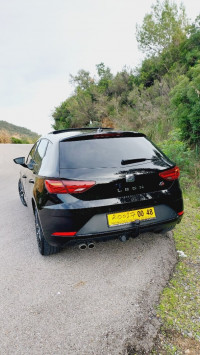 voitures-seat-leon-2018-fr15-bejaia-algerie