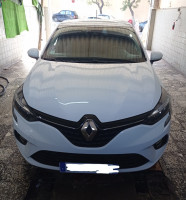 voitures-renault-clio-5-busness-2021-boite-vitesse-kouba-alger-algerie