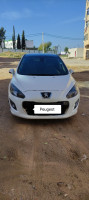 voitures-peugeot-308-2013-alluer-guelma-algerie