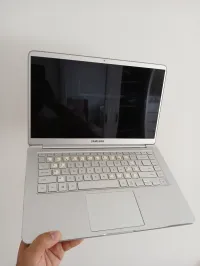 SAMSUNG 900X5T I7 8550U NVIDIA MX150 2GB RAM 16GB 15.6 FHD