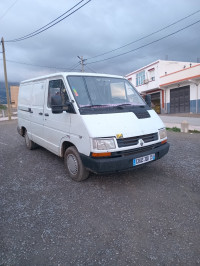 fourgon-renault-trafic-2000-ouadhia-tizi-ouzou-algerie