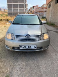 سيارات-toyota-corolla-verso-2005-تيزي-نثلاثة-وزو-الجزائر