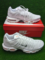 basquettes-nike-tn-air-max-plus-utility-2023-blanche-ref-fj4232-100-original-اصلية-pointure-47-305-cm-birkhadem-alger-algerie