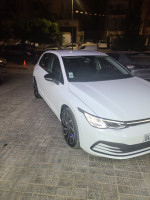 voitures-volkswagen-golf-8-2021-10-alger-centre-algerie