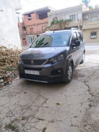 voitures-peugeot-rifter-2019-allure-constantine-algerie