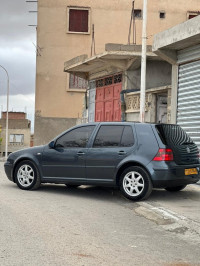 voitures-volkswagen-golf-4-1999-match-oued-athmania-mila-algerie