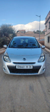 voitures-renault-clio-3-2011-dynamique-el-braya-oran-algerie