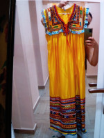 tenues-traditionnelles-je-met-en-vente-une-jolie-robe-kabyle-et-un-kaftan-tizi-ouzou-algerie