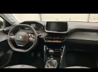 Peugeot 208 2022 Allure  cockpit