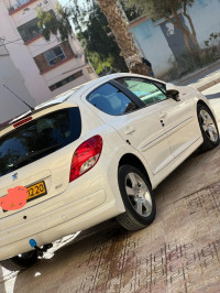 voitures-peugeot-207-2012-allure-saida-algerie