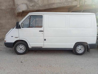 fourgon-renault-trafic-2000-skikda-algerie