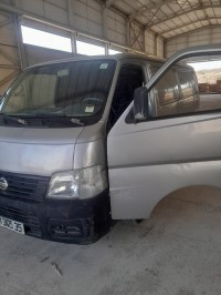 عربة-نقل-nissan-urvan-2005-بومرداس-الجزائر