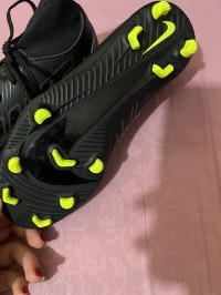 chaussures-حذاء-كرة-قدم-الجزائر-sidi-moussa-alger-algerie