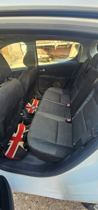 سيارات-peugeot-207-2012-مزلوق-سطيف-الجزائر
