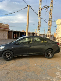 voitures-toyota-yaris-seden-2011-la-tout-benaceur-touggourt-algerie