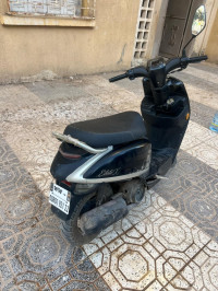 motos-et-scooters-vms-cuxi-estate-x-2021-sidi-bel-abbes-algerie