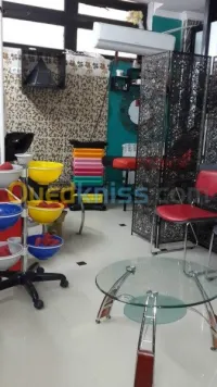 Cherche Coiffeuse et Esthéticienne