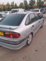 berline-renault-laguna-1-2001-boukadir-chlef-algerie