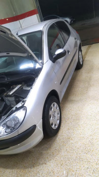 voitures-peugeot-206-2005-khraissia-alger-algerie