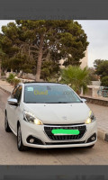 voitures-peugeot-208-2018-allure-facelift-sidi-lakhdaara-mostaganem-algerie