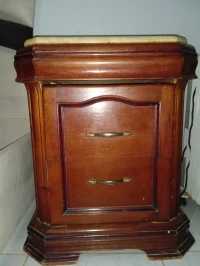 Coiffeuse plus 2 table de nuit 