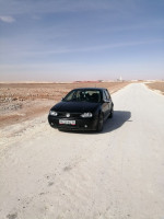 voitures-volkswagen-golf-4-2002-annaba-algerie