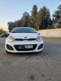 voitures-kia-rio-5-portes-2014-pop-constantine-algerie