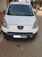 voitures-peugeot-partner-2010-tepee-tazmaltdaira-bejaia-algerie