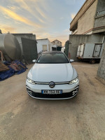 voitures-volkswagen-golf-8-2022-gtd-rouiba-alger-algerie