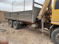 camion-nissan-64-grue-6ton-djelfa-algerie