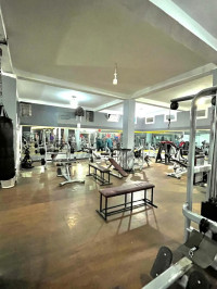 bancs-et-presses-de-musculation-salle-equipee-bejaia-algerie