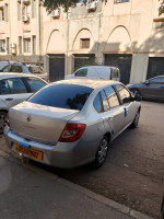 voitures-renault-symbol-2010-ain-merane-chlef-algerie