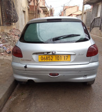 voitures-peugeot-206-2001-nador-tipaza-algerie