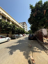 appartement-vente-f4-alger-el-harrach-algerie