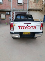 utilitaire-toyota-hilux-2018-legend-dc-4x4-ouargla-algerie