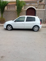 voitures-renault-clio-campus-2012-bir-el-djir-oran-algerie