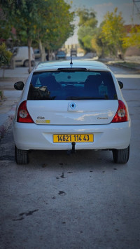 voitures-renault-clio-campus-2014-bye-telerghma-mila-algerie