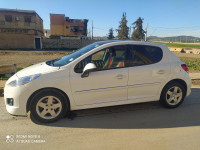 voitures-peugeot-207-2013-bouira-algerie