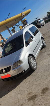 voitures-volkswagen-caddy-2010-msila-algerie