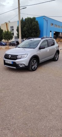 سيارات-dacia-sandero-2019-stepway-عين-الدفلى-الدفلة-الجزائر