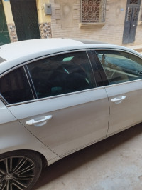 voitures-volkswagen-passat-2011-relizane-algerie