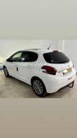 voitures-peugeot-208-2016-allure-facelift-guelma-algerie