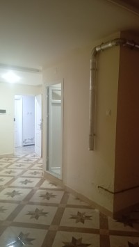 شقة-كراء-طابق-فيلا-غرفتين-الجزائر-بئر-خادم
