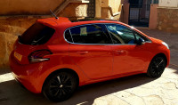 voitures-peugeot-208-2015-allure-facelift-tlemcen-algerie