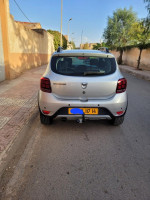 voitures-dacia-sandero-2017-tiaret-algerie