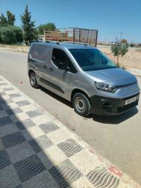 السيارات-النفعية-fiat-doblo-2023-المدية-الجزائر