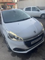 voitures-peugeot-208-2015-allure-facelift-birtouta-alger-algerie